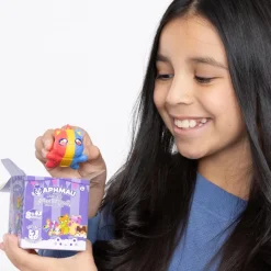 Aphmau Mystery MeeMeow Circus Treats kissa hahmo