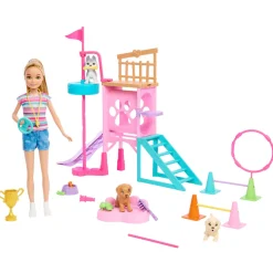 Barbie Stacie nukke ja koirien leikkipaikka
