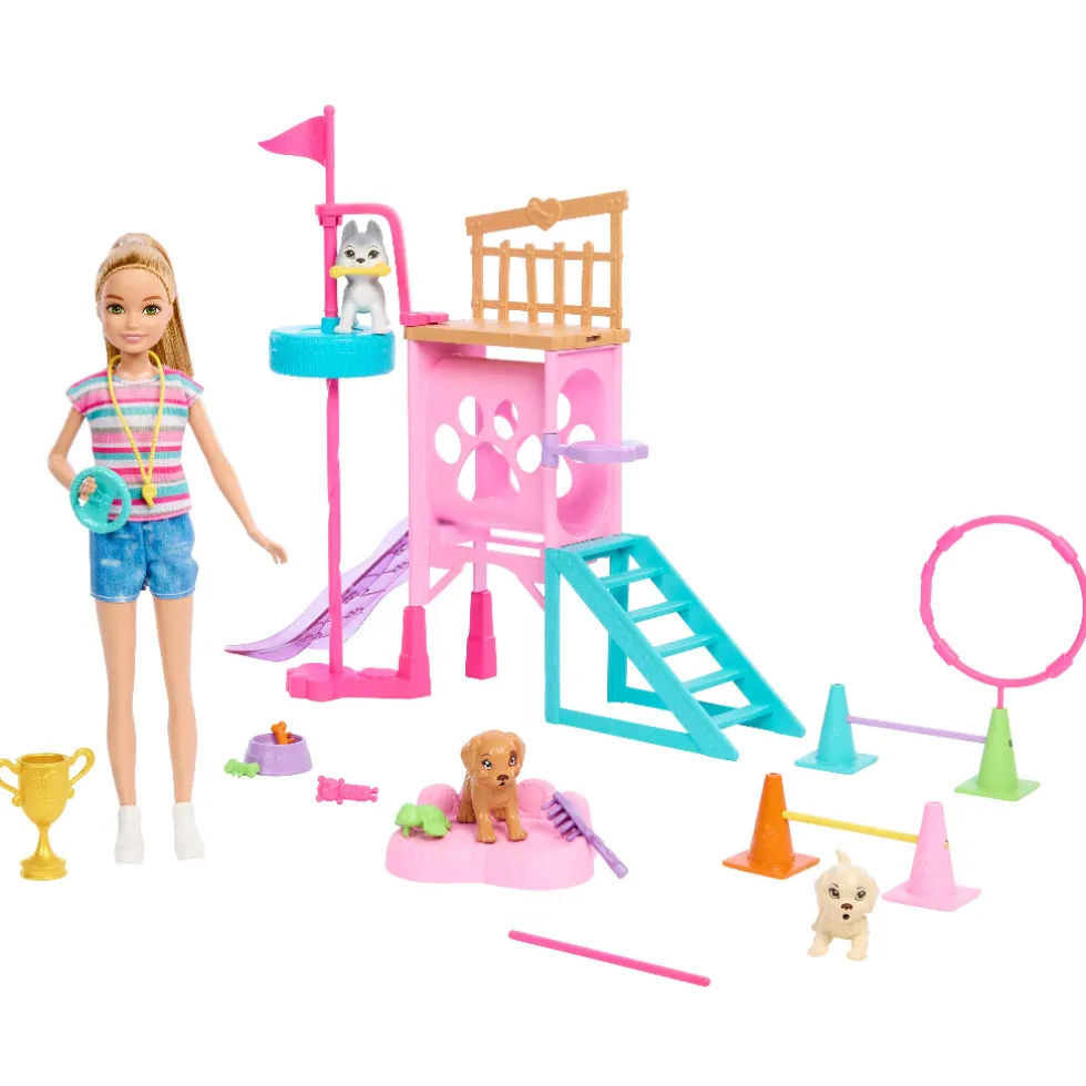 Barbie Stacie nukke ja koirien leikkipaikka
