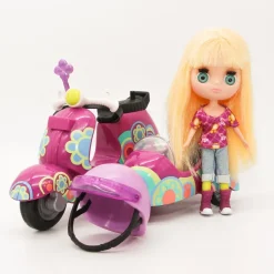 Littlest Petshop Skootteri ja Blythe nukke setti