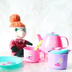 Muumi Pikku Myy leikki astiasto ja salkku