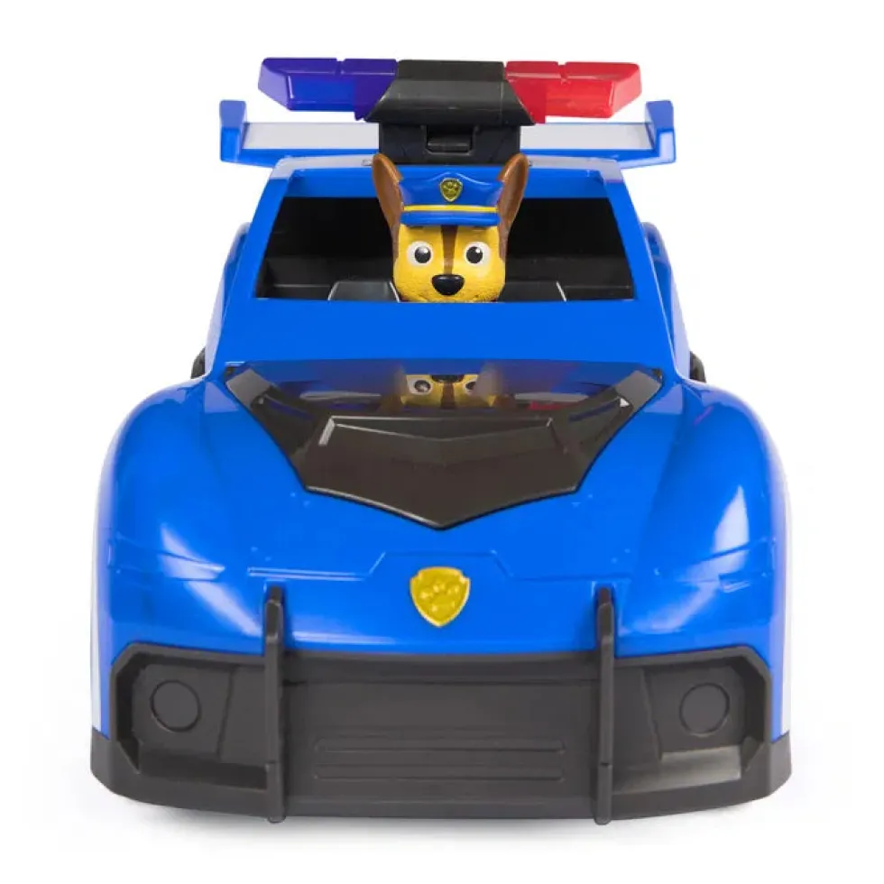 Ryhmä Hau Vainu ja suuri poliisiauto valoilla ja äänillä