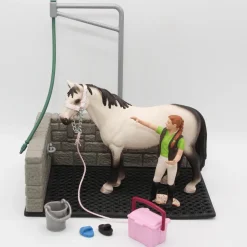 Schleich Hannoverin hevonen, Pesupaikka ja hoitaja - Second Hand