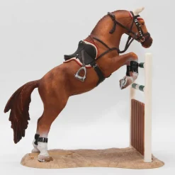Schleich hyppäävä estehevonen ja este 42026