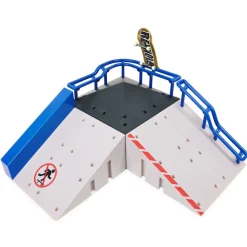 Tech Deck X-Connect Pyramid Point sormiskeitti pakkaus